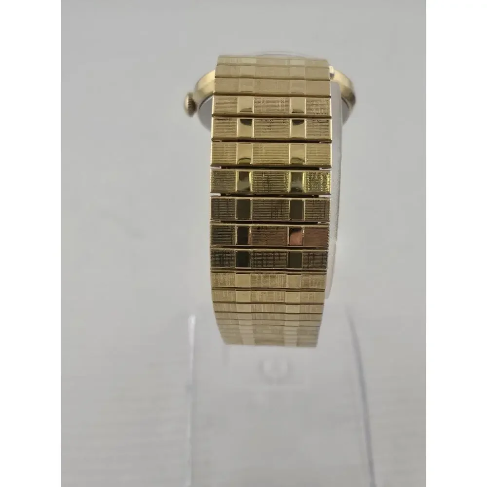 Mens Vintage 1977 Timex Manual Wind Watch Rare Gold Dial New Band Runs